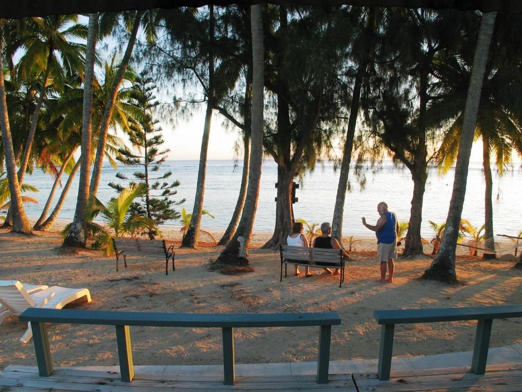 רארוטונגה Sunhaven Beach Bungalows (Adults Only) חדר תמונה